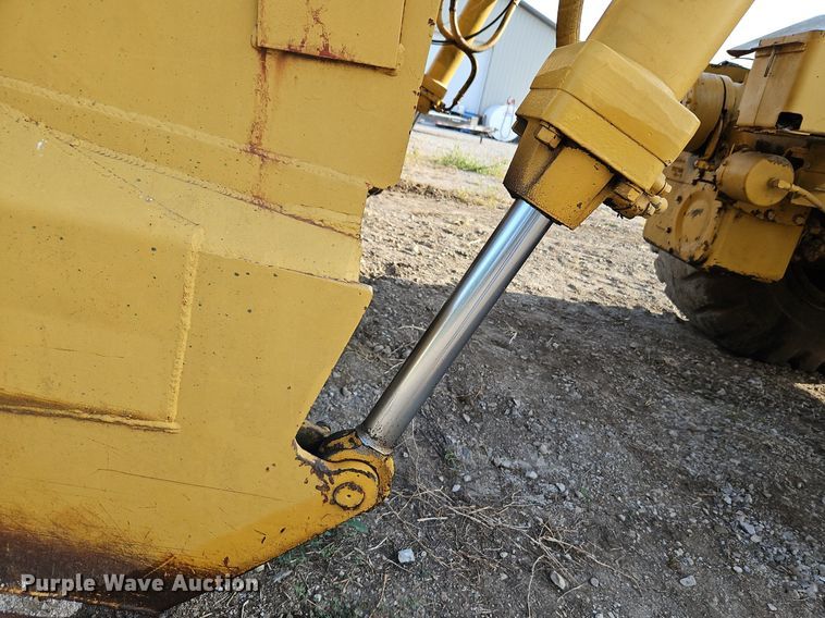 image for item DQ1804 1974 Caterpillar 613B  elevating scraper