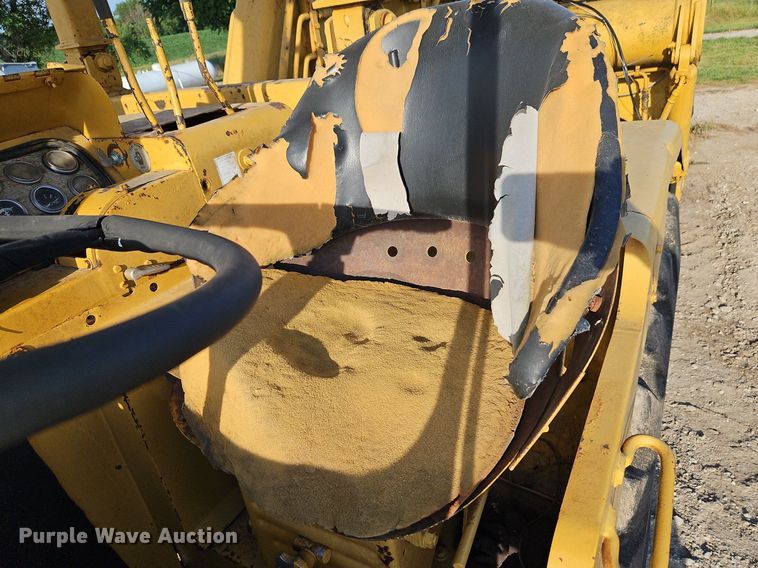 image for item DQ1804 1974 Caterpillar 613B  elevating scraper