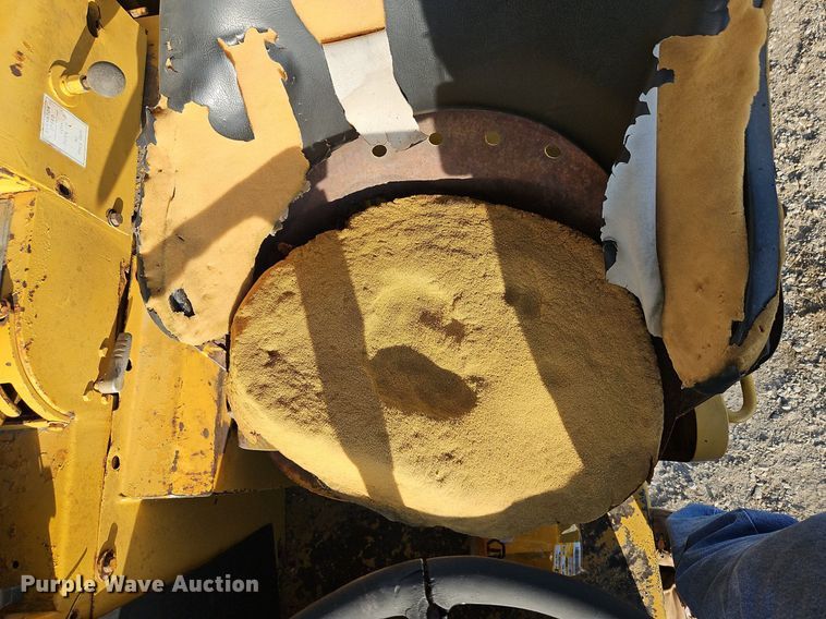 image for item DQ1804 1974 Caterpillar 613B  elevating scraper