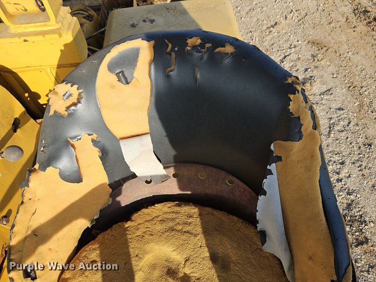 image for item DQ1804 1974 Caterpillar 613B  elevating scraper