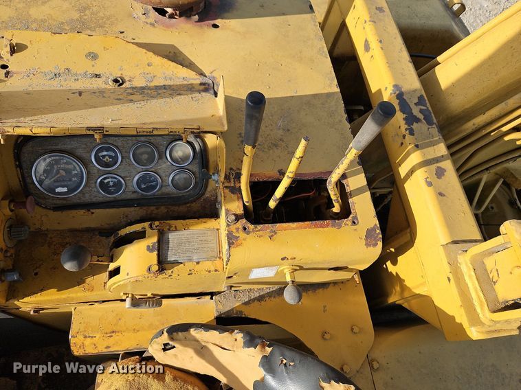 image for item DQ1804 1974 Caterpillar 613B  elevating scraper