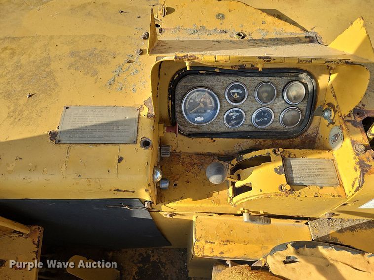image for item DQ1804 1974 Caterpillar 613B  elevating scraper