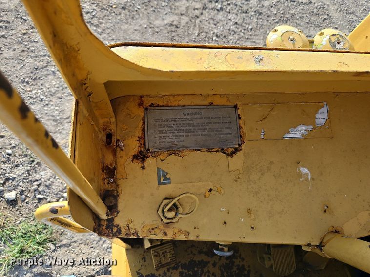 image for item DQ1804 1974 Caterpillar 613B  elevating scraper