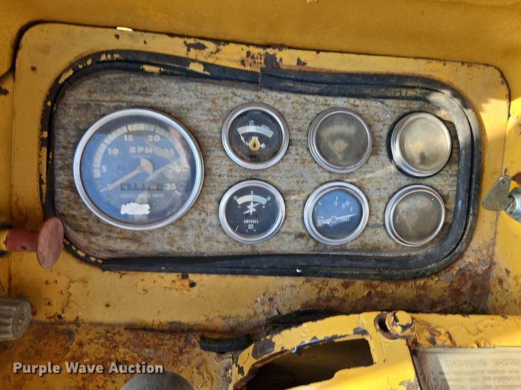 image for item DQ1804 1974 Caterpillar 613B  elevating scraper