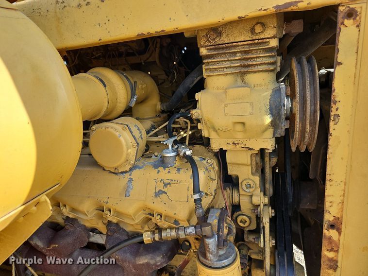 image for item DQ1804 1974 Caterpillar 613B  elevating scraper