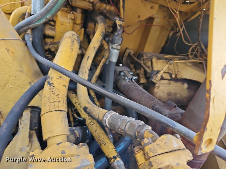 image for item DQ1804 1974 Caterpillar 613B  elevating scraper