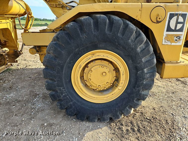 image for item DQ1804 1974 Caterpillar 613B  elevating scraper