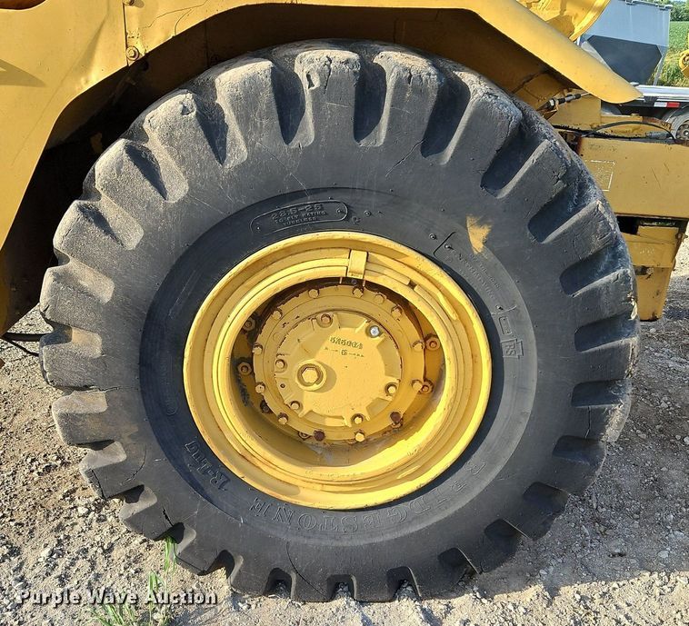 image for item DQ1804 1974 Caterpillar 613B  elevating scraper