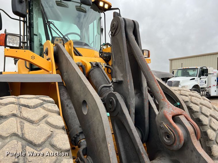 image for item DQ2117 2014 Volvo L120G  wheel loader