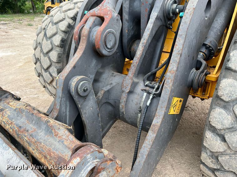 image for item DQ2117 2014 Volvo L120G  wheel loader