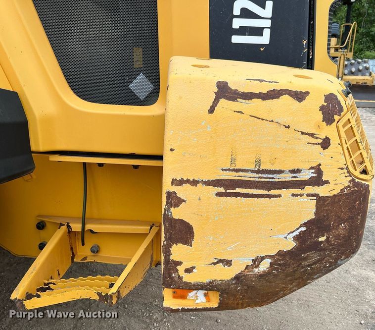 image for item DQ2117 2014 Volvo L120G  wheel loader