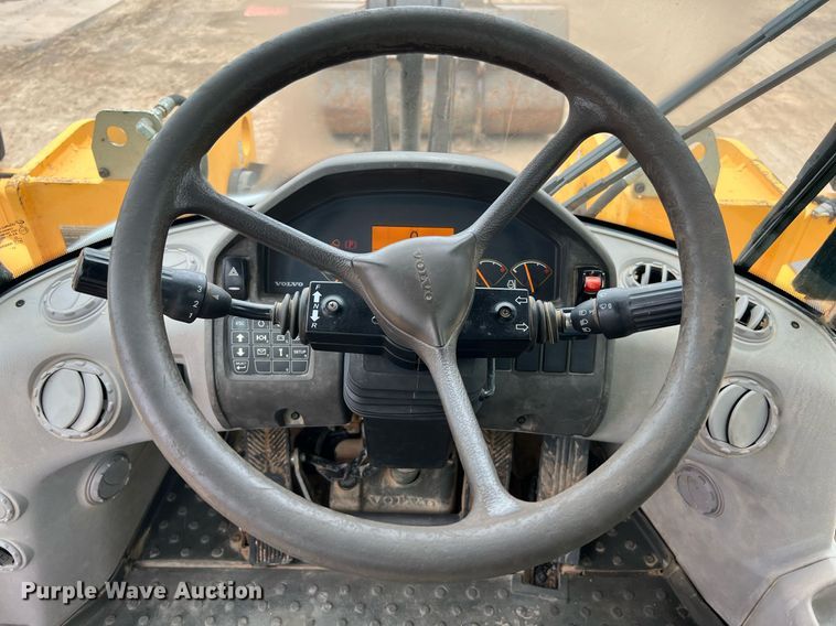 image for item DQ2117 2014 Volvo L120G  wheel loader