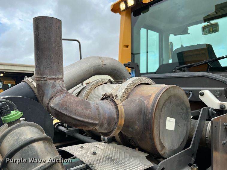 image for item DQ2117 2014 Volvo L120G  wheel loader