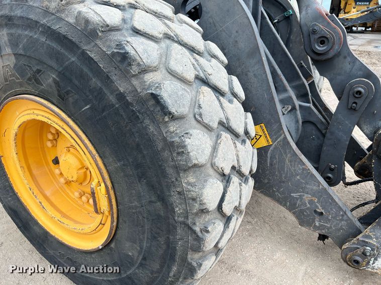 image for item DQ2117 2014 Volvo L120G  wheel loader