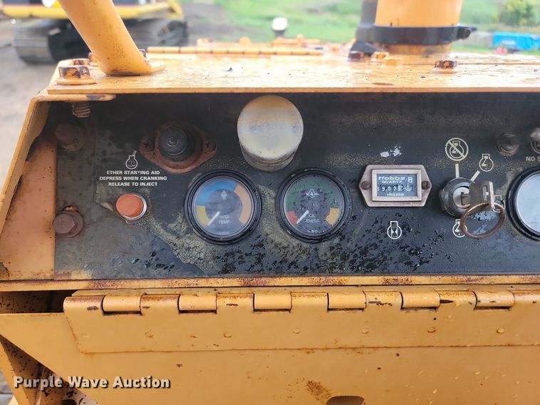 image for item DQ7473 1997 Case 850G  dozer