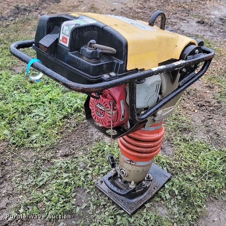 image for item DQ7474 Dynapac LT6000  plate compactor