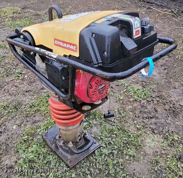 image for item DQ7474 Dynapac LT6000  plate compactor