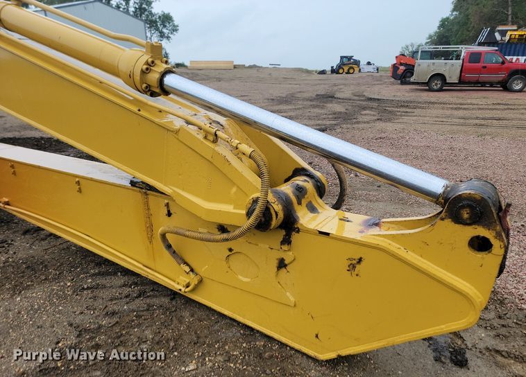 image for item DQ7475 1993 Caterpillar 325L  long reach excavator