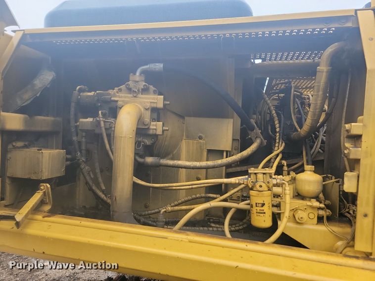 image for item DQ7475 1993 Caterpillar 325L  long reach excavator