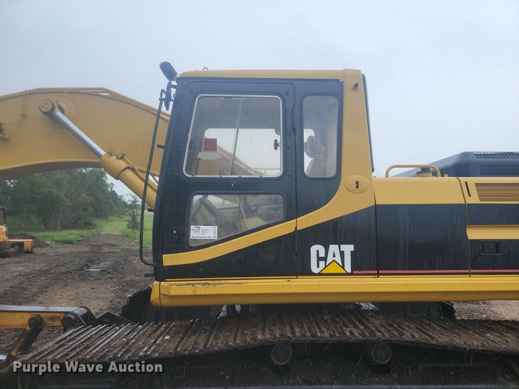 image for item DQ7475 1993 Caterpillar 325L  long reach excavator