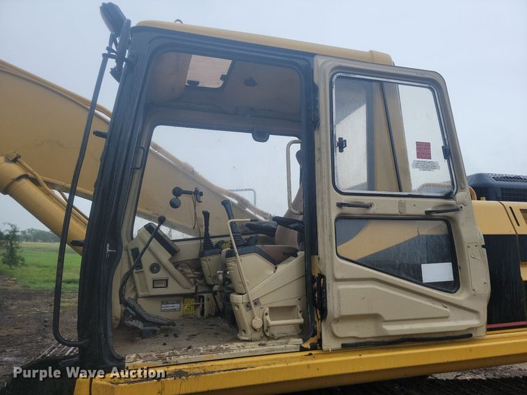 image for item DQ7475 1993 Caterpillar 325L  long reach excavator