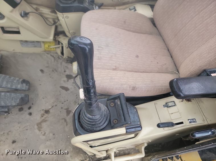 image for item DQ7475 1993 Caterpillar 325L  long reach excavator