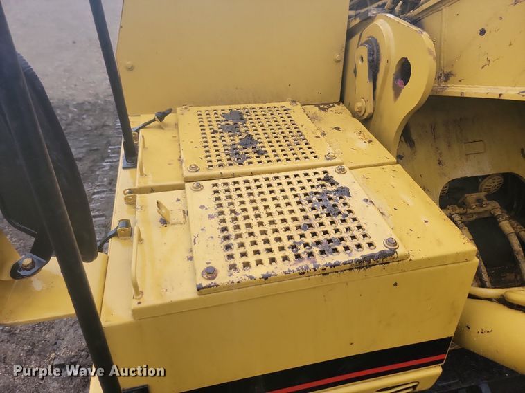 image for item DQ7475 1993 Caterpillar 325L  long reach excavator