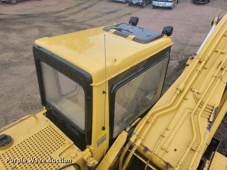 image for item DQ7475 1993 Caterpillar 325L  long reach excavator