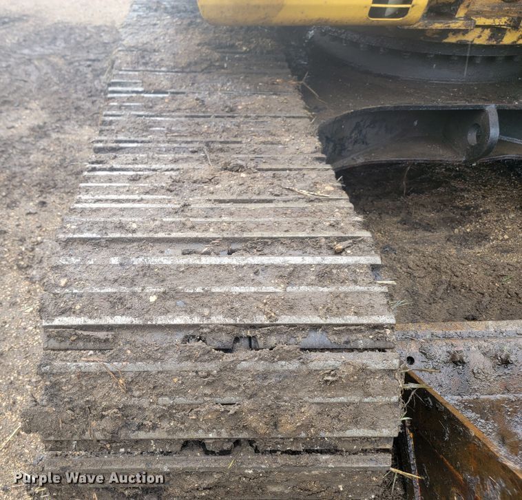 image for item DQ7475 1993 Caterpillar 325L  long reach excavator