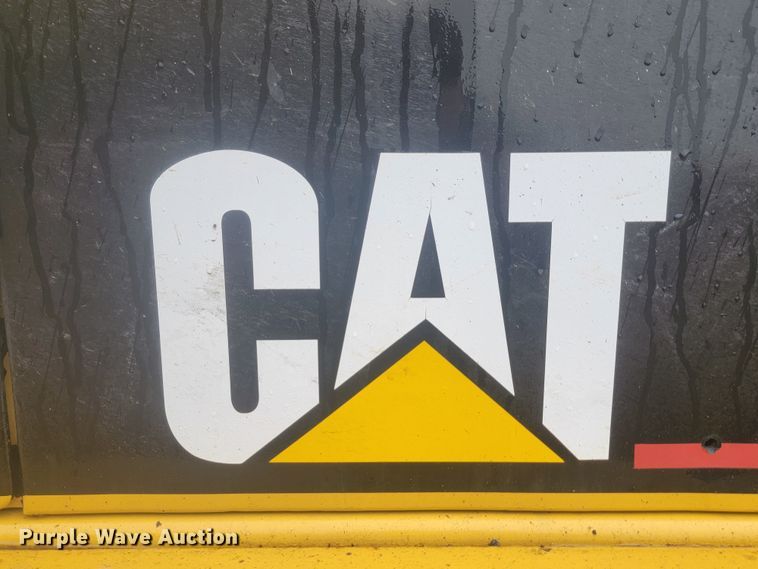 image for item DQ7475 1993 Caterpillar 325L  long reach excavator