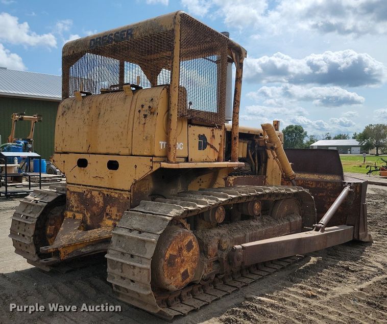 image for item DQ7477 International TD 20C PS  dozer
