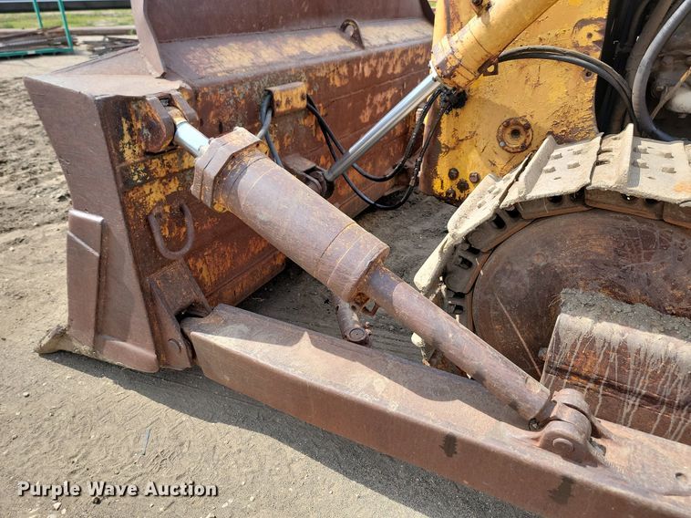 image for item DQ7477 International TD 20C PS  dozer