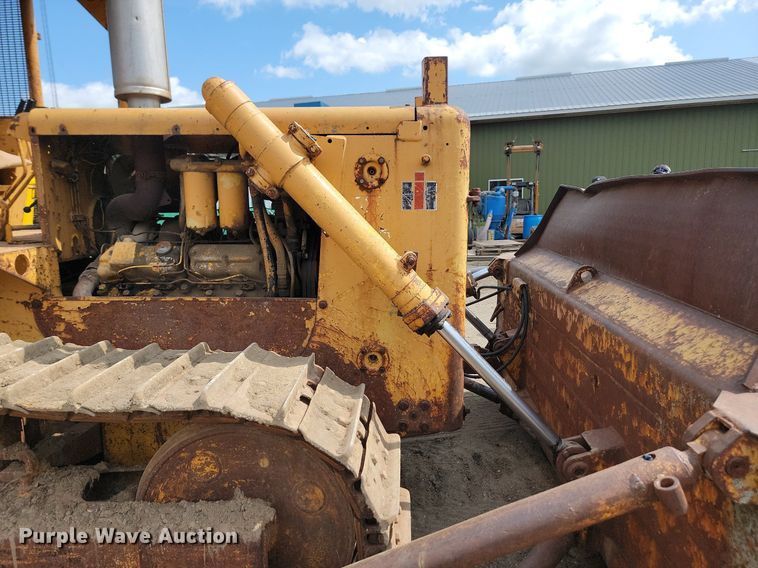 image for item DQ7477 International TD 20C PS  dozer