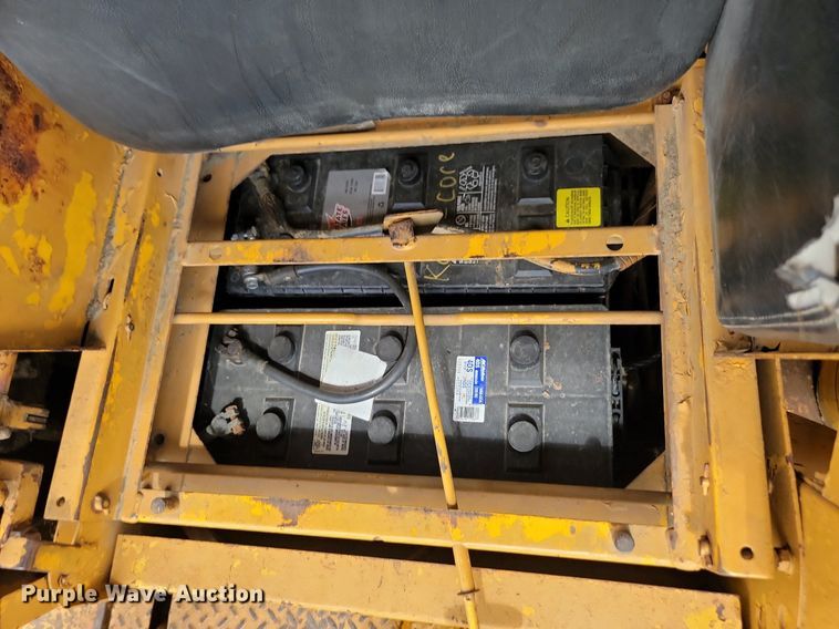 image for item DQ7477 International TD 20C PS  dozer