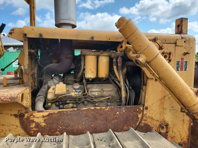 image for item DQ7477 International TD 20C PS  dozer