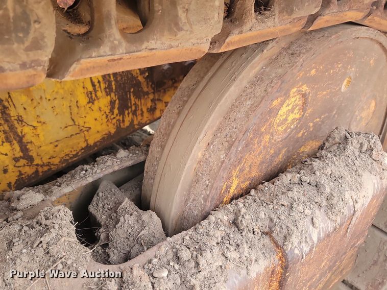 image for item DQ7477 International TD 20C PS  dozer