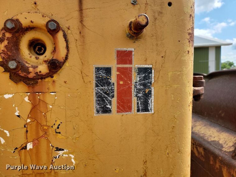 image for item DQ7477 International TD 20C PS  dozer