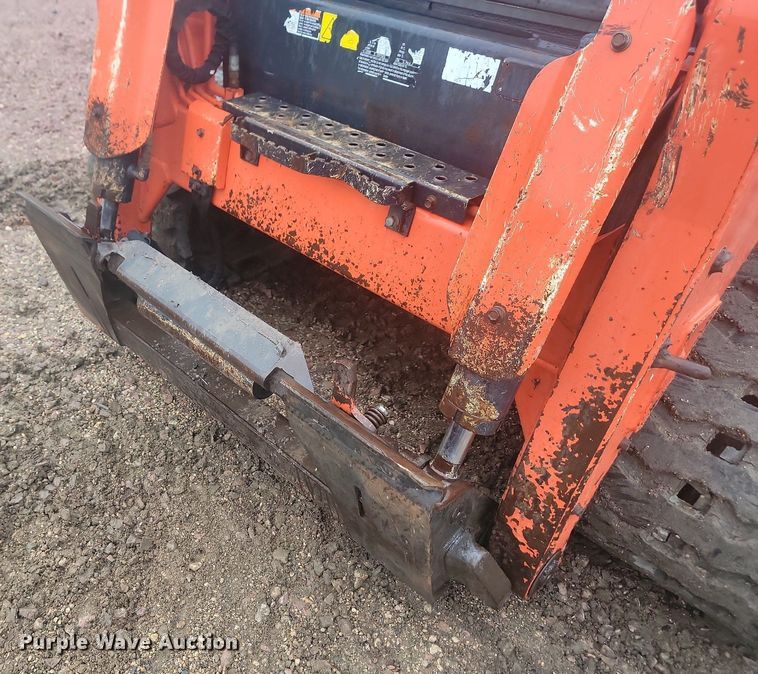 image for item DQ7479 2016 Kubota SVL95-2S  tracked skid steer loader