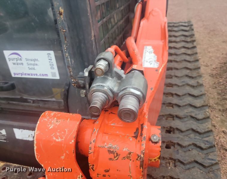 image for item DQ7479 2016 Kubota SVL95-2S  tracked skid steer loader