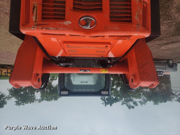 image for item DQ7479 2016 Kubota SVL95-2S  tracked skid steer loader