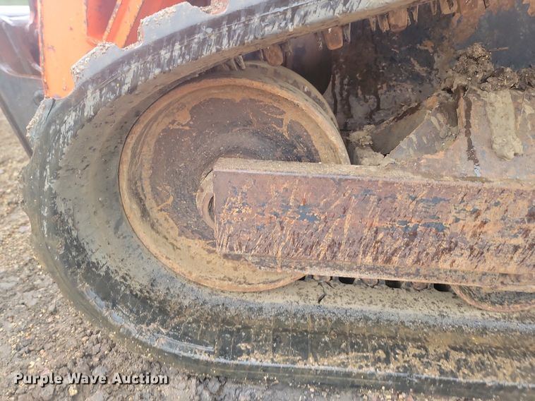 image for item DQ7479 2016 Kubota SVL95-2S  tracked skid steer loader