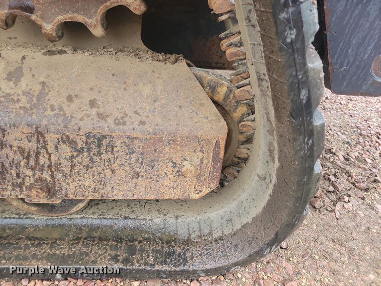 image for item DQ7479 2016 Kubota SVL95-2S  tracked skid steer loader