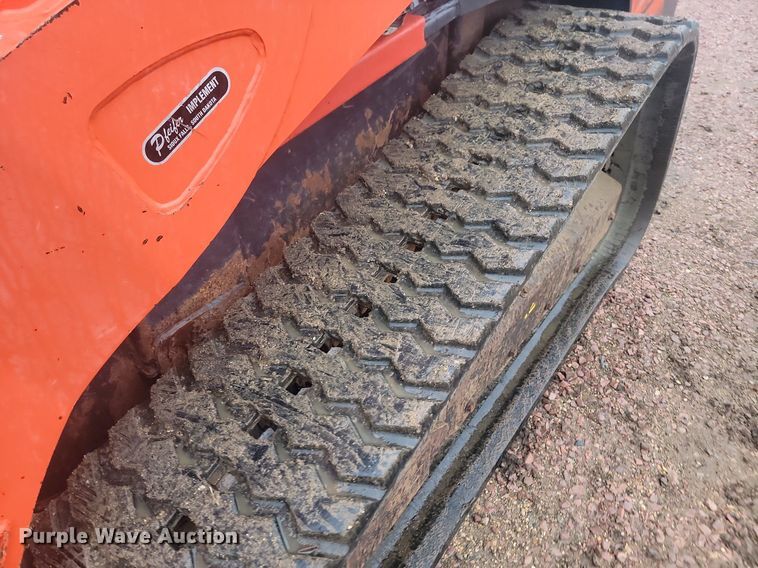 image for item DQ7479 2016 Kubota SVL95-2S  tracked skid steer loader