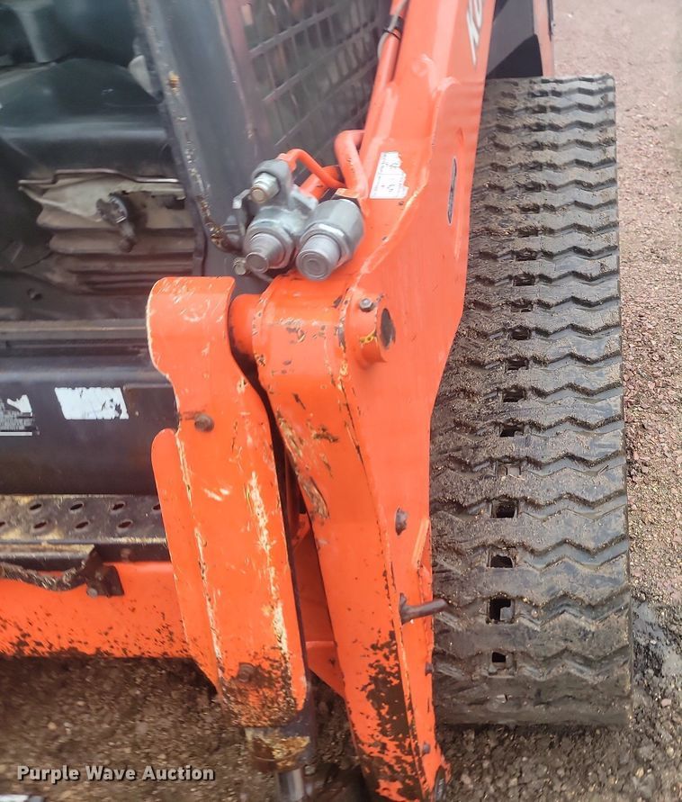 image for item DQ7479 2016 Kubota SVL95-2S  tracked skid steer loader