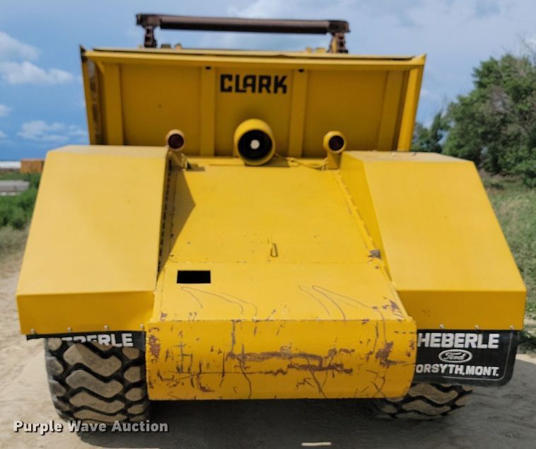 image for item DQ7480 1979 Clark 110-11B  elevating scraper