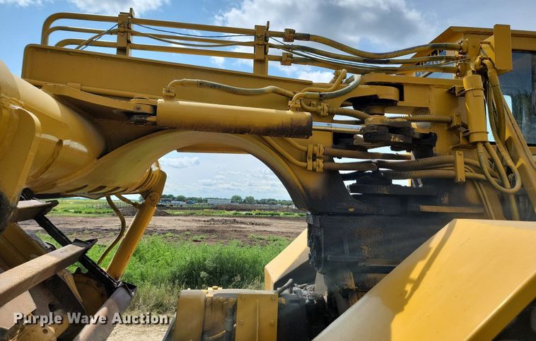 image for item DQ7480 1979 Clark 110-11B  elevating scraper