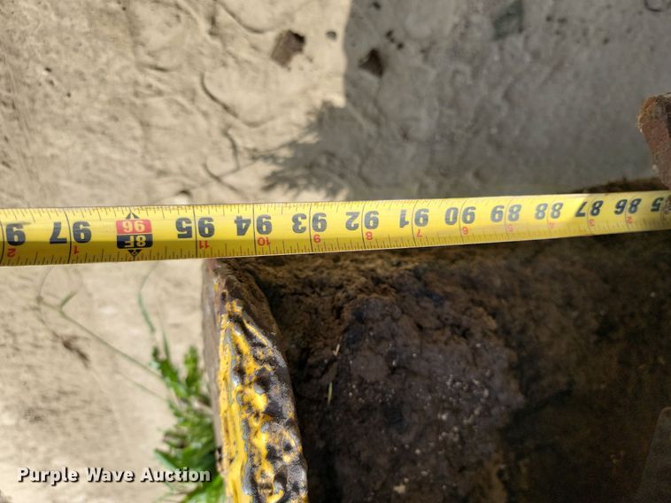 image for item DQ7480 1979 Clark 110-11B  elevating scraper