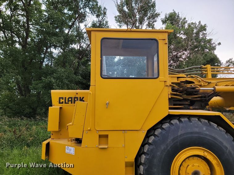 image for item DQ7480 1979 Clark 110-11B  elevating scraper