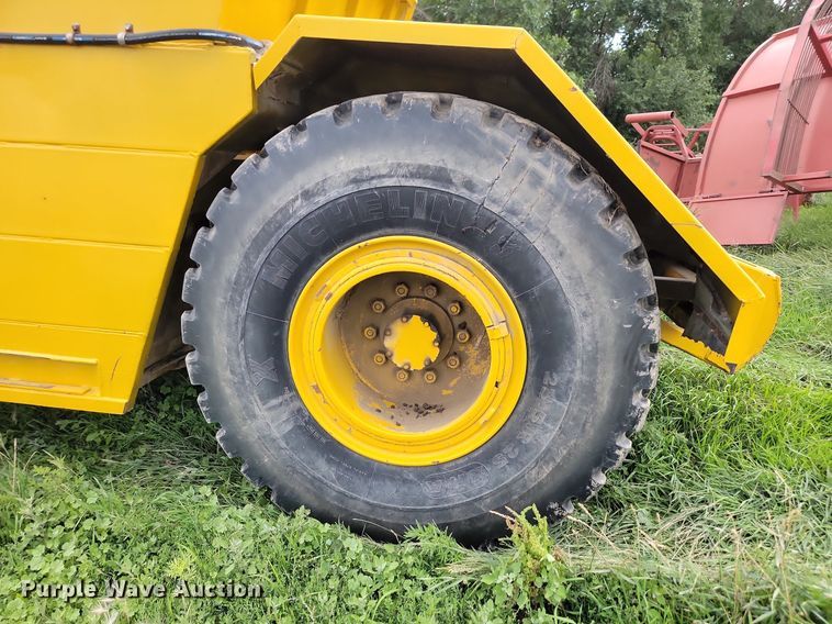 image for item DQ7480 1979 Clark 110-11B  elevating scraper