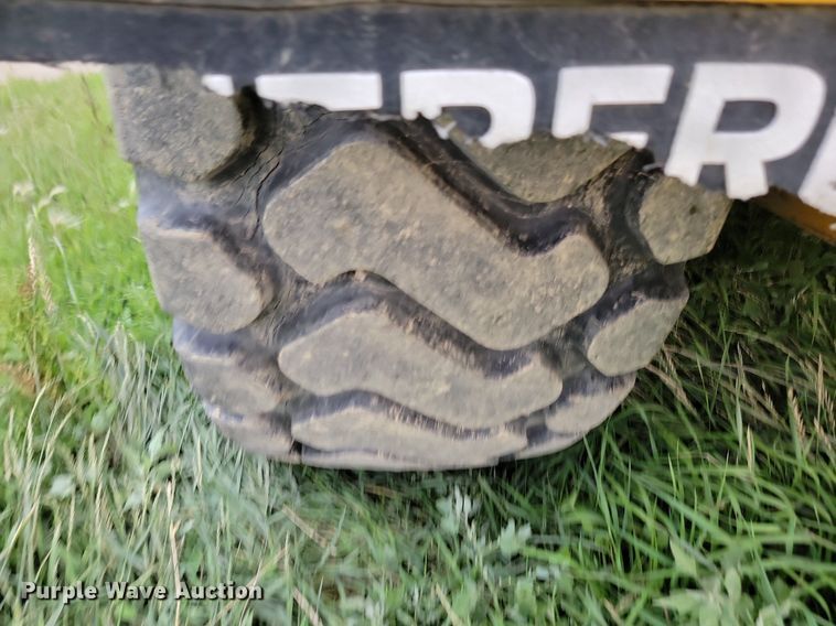 image for item DQ7480 1979 Clark 110-11B  elevating scraper